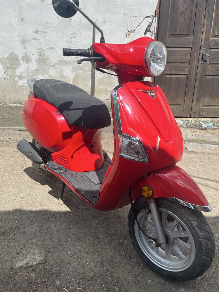 Продам скутер мопед