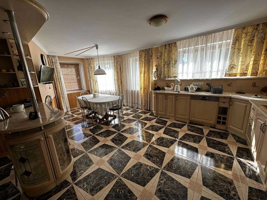 Продається будинок в с. Данилові