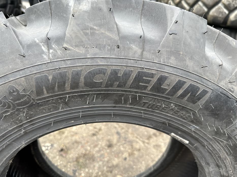 280/80-18 10.5/80-18 Michelin Power CL Ładowarka