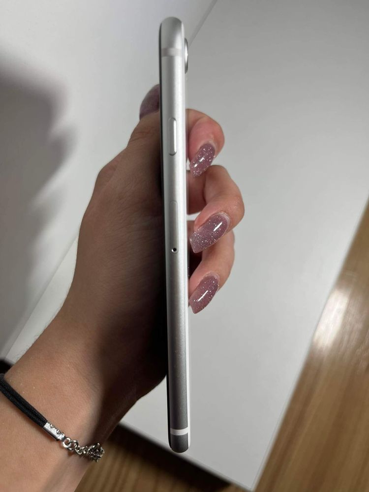 Iphone SE 2020 biały