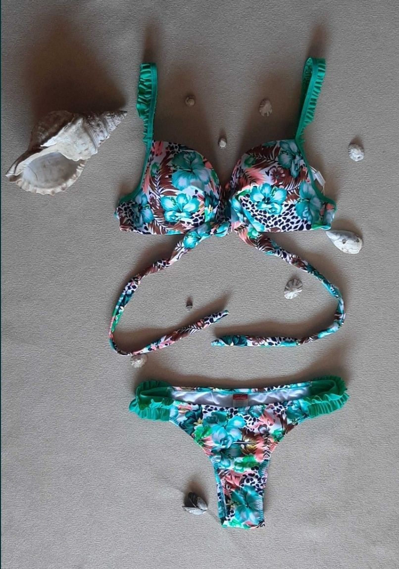 Bikini, modelo Flores, 3 cores, do S ao L.