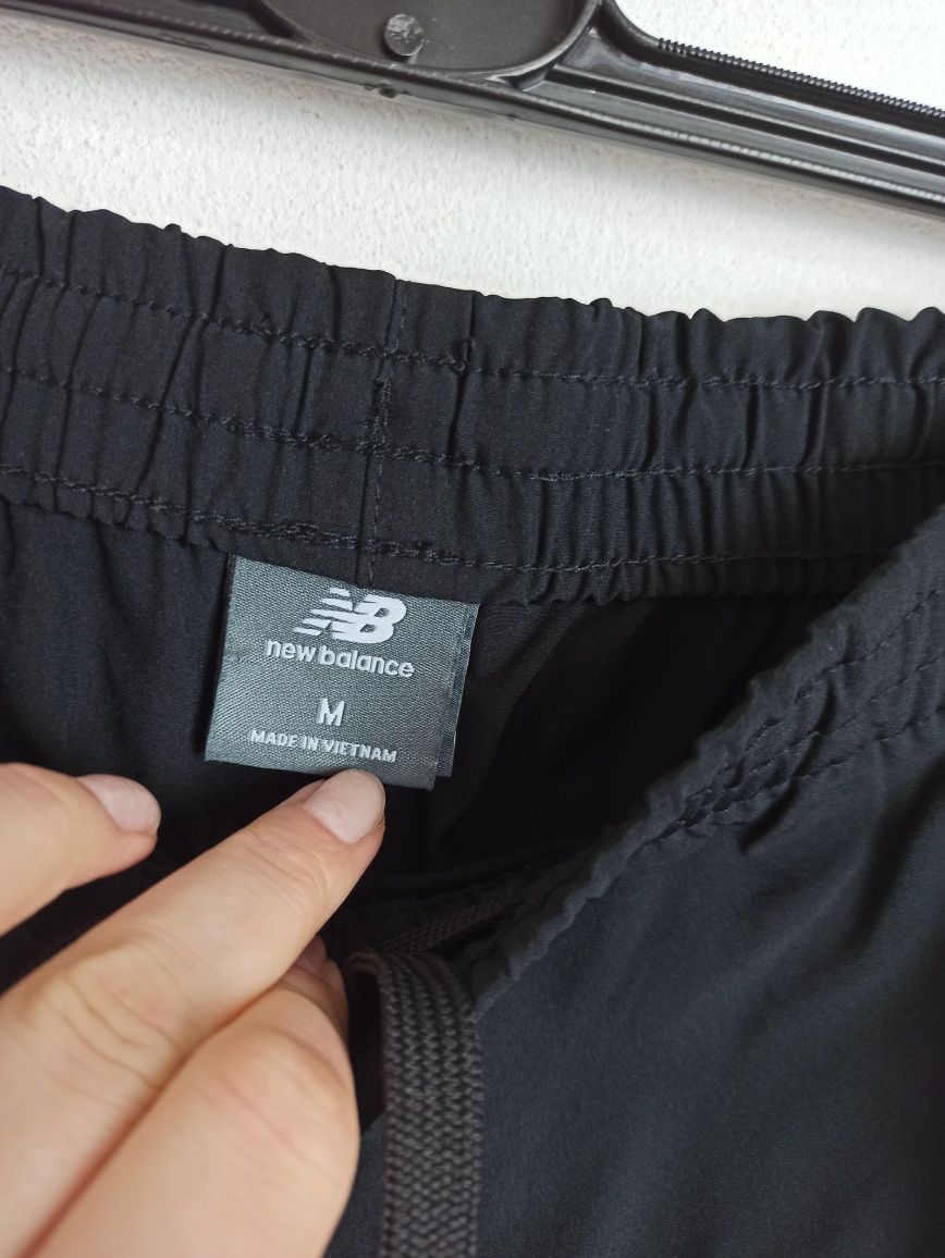 New Balance spodnie dresowe damskie M,