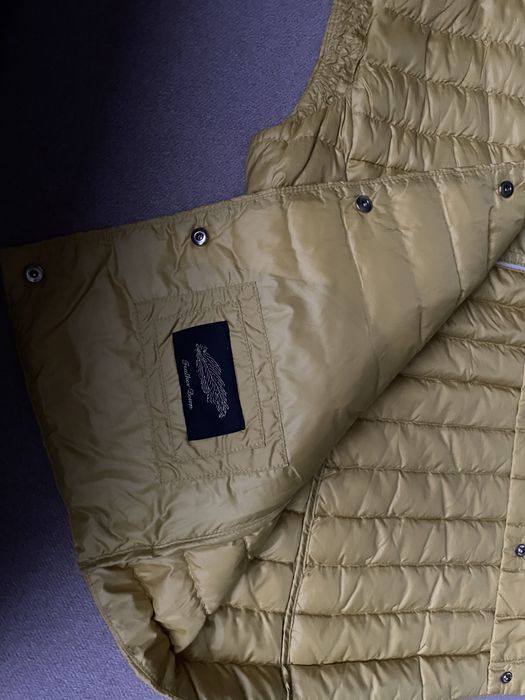 Bezrękawnik damski z kapturem, z puchem marki Massimo Dutti