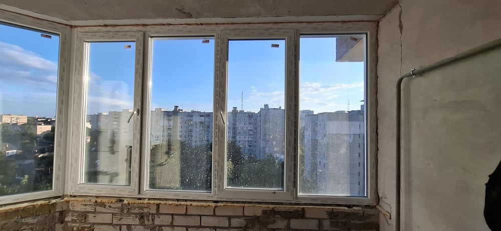 Балконна рама металопластикова