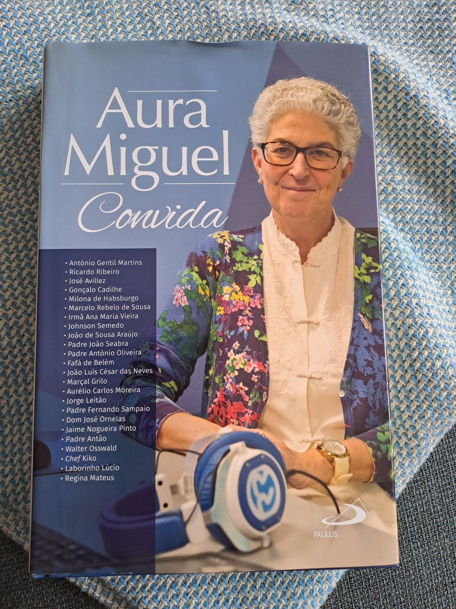 Livro Aura Miguel Convida