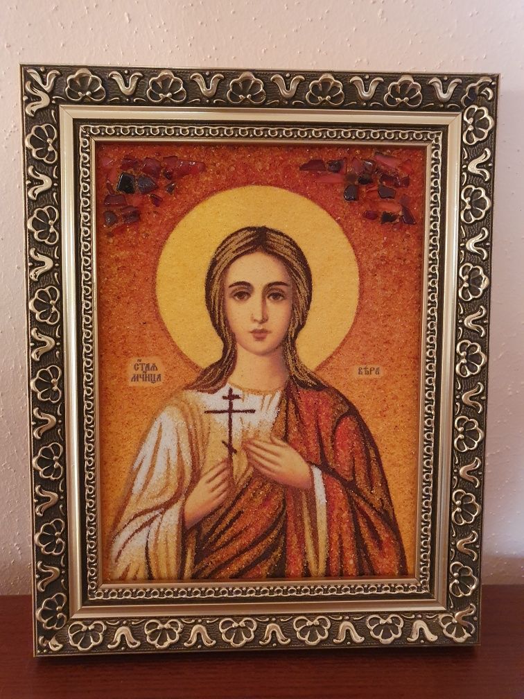 Икона из янтаря в раме св. Лидия, св. Вера