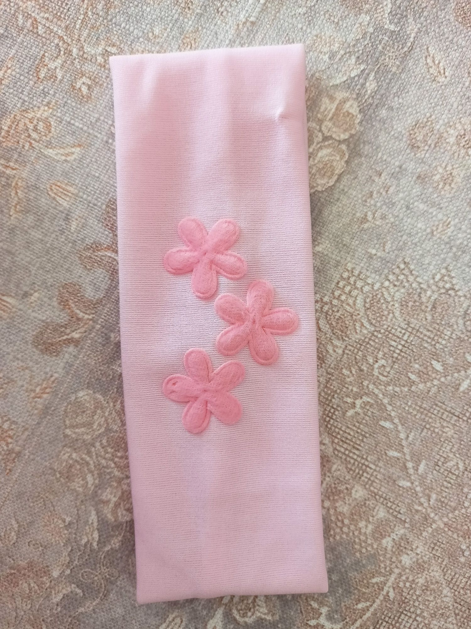 Różowa opaska niemowlęca w kwiaty