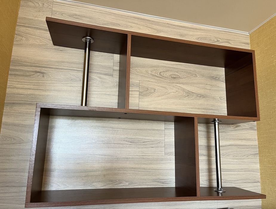 Продам полку навесную