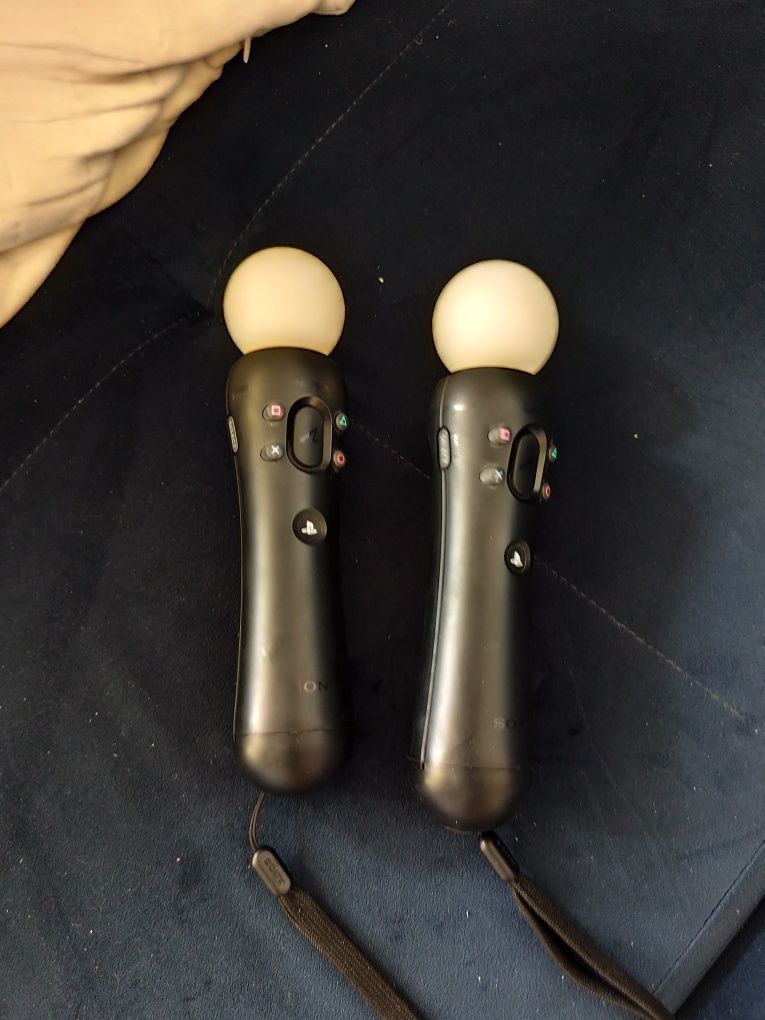 Zestaw vr do PS4+2x move+gra