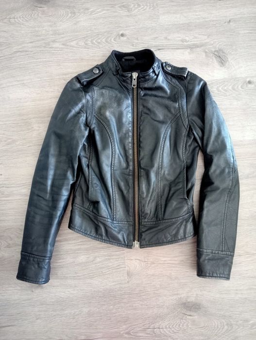 Jacketa preta 100% pele