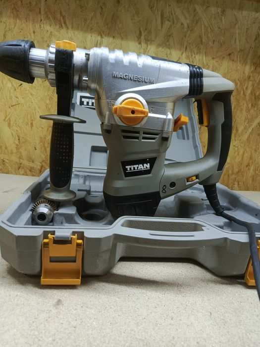 Mlotowiertarka mlot udarowy wyburzeniowy titan 1500w  Titan TTB631SDS