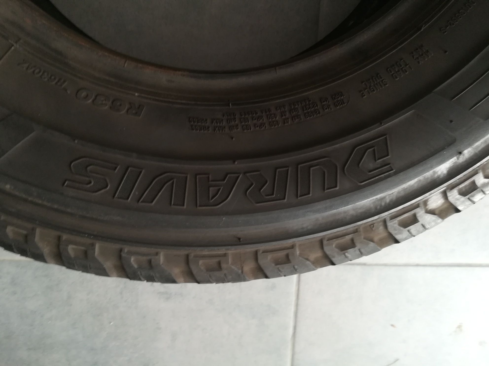 4 pneus 225 70 r15C Bridgestone