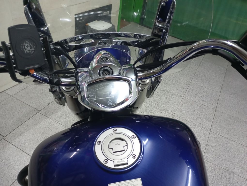 Yamaha XVS 1300 Midnight Star