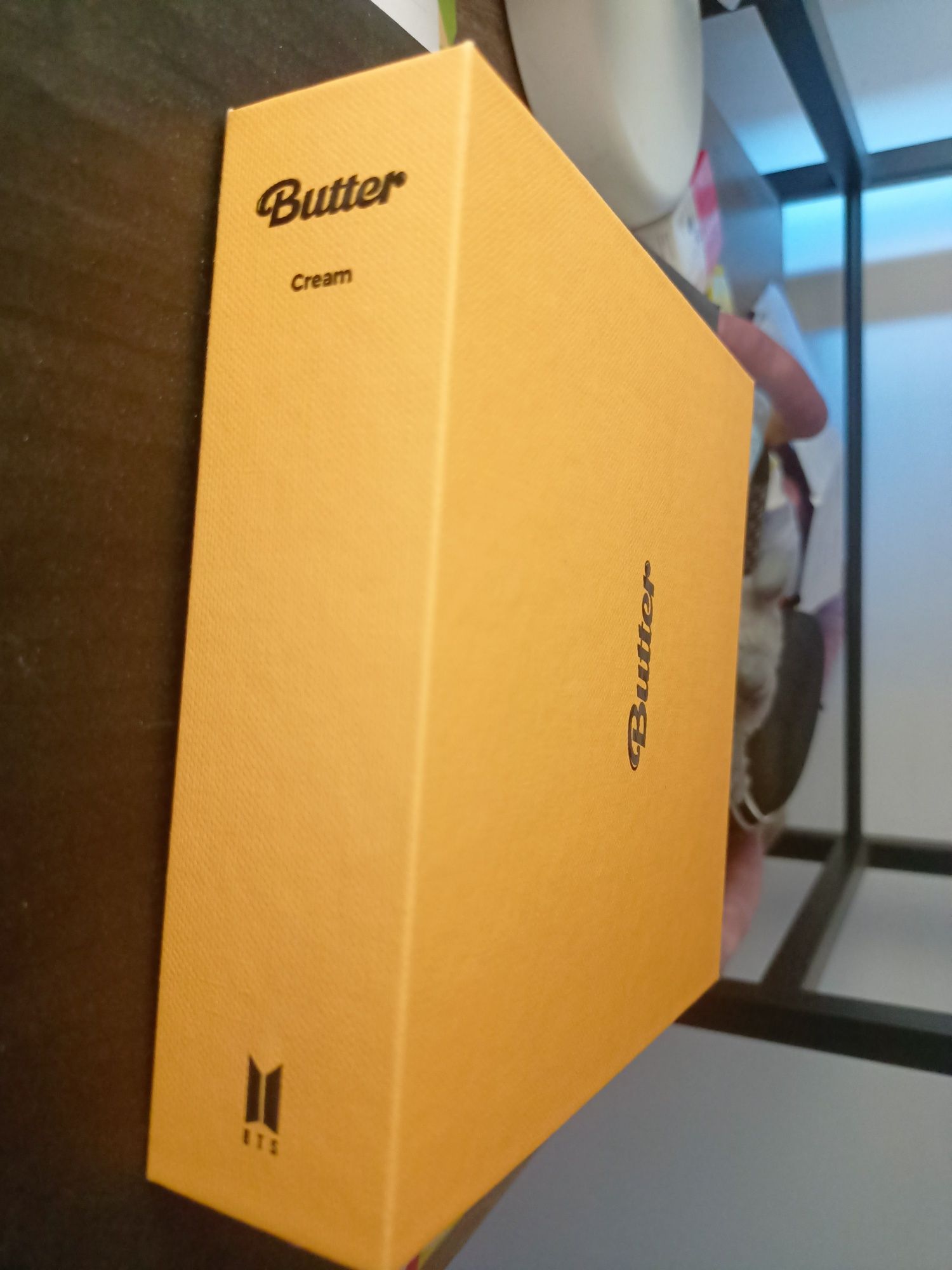 Butter album (żółty)