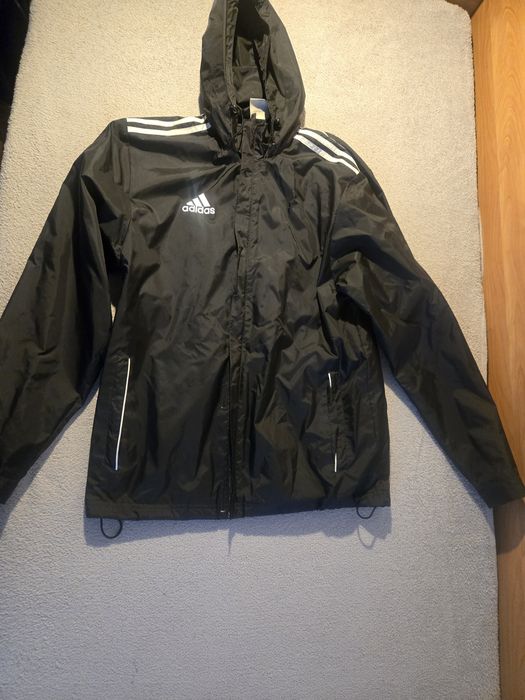Kurtka przeciwdeszczowa adidas nieprzemakalna