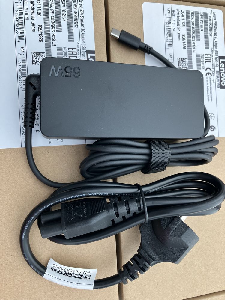 Блок питания живлення Lenovo 65W Standard AC (USB Type-C) (4X20M26272)