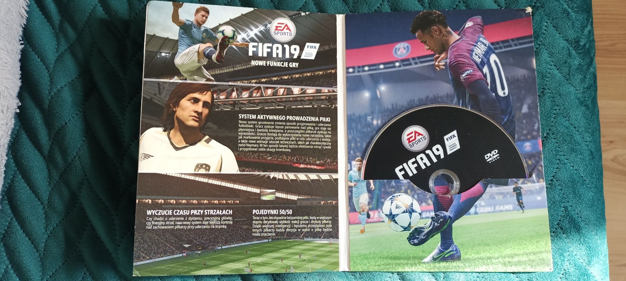 Poradnik do gry FIFA 19 DVD