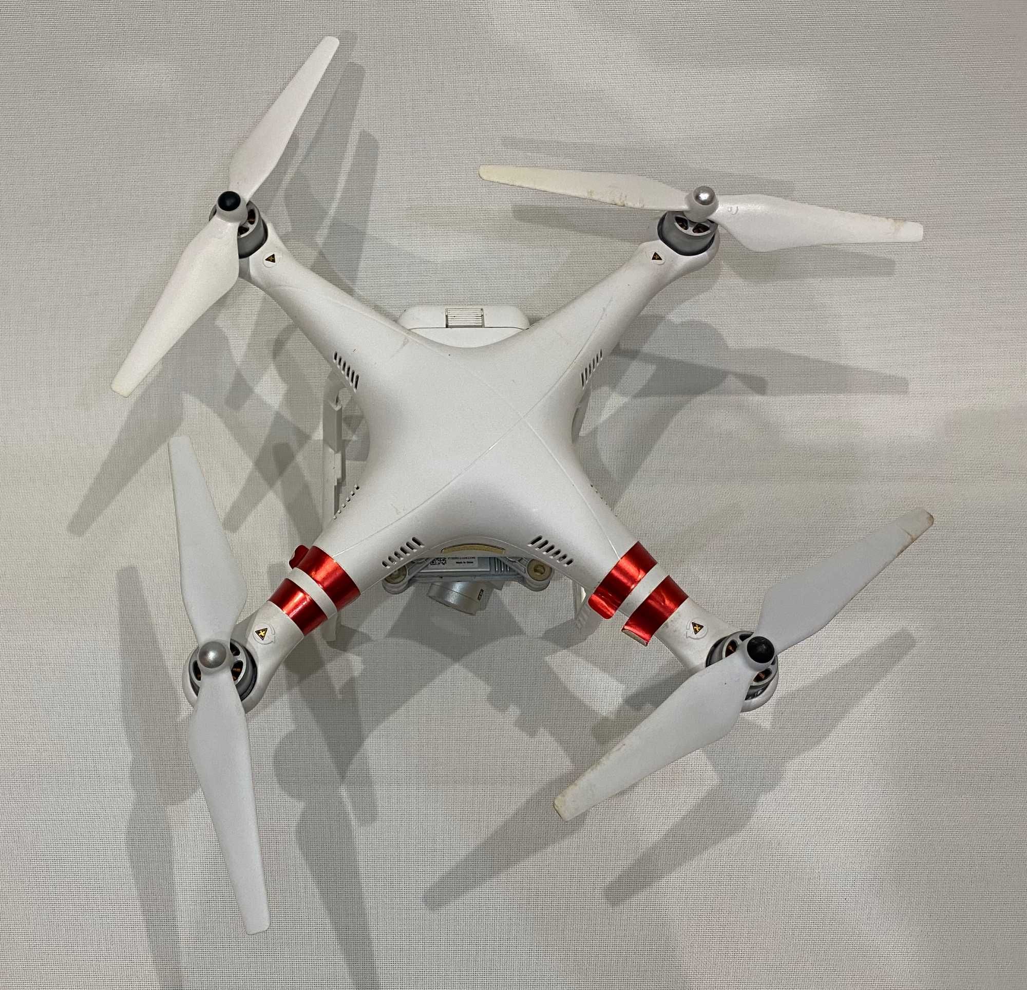 Vendo baratinho  Drone Phantom 3 Professional, estado como novo