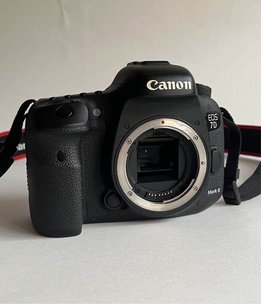 Canon EOS 7D Mark II