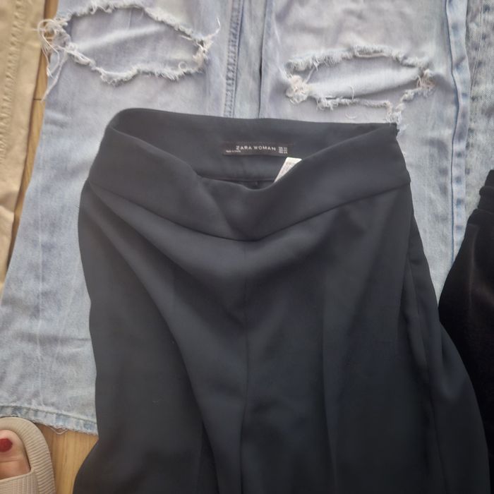 Calças  diversas tam 34