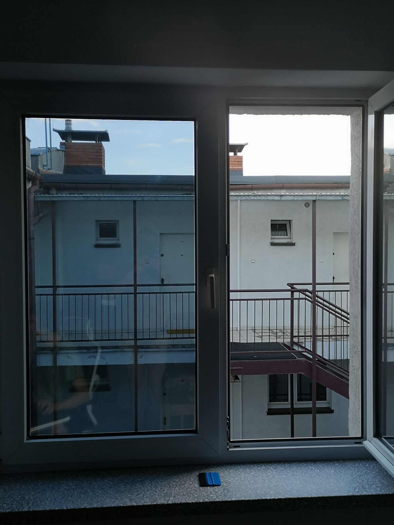 Okna dwuskrzydłowe białe 143 x148 pcv