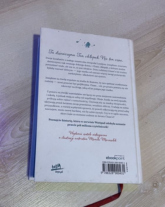 Książka "Flaw (less)" Wydanie Ilustrowane