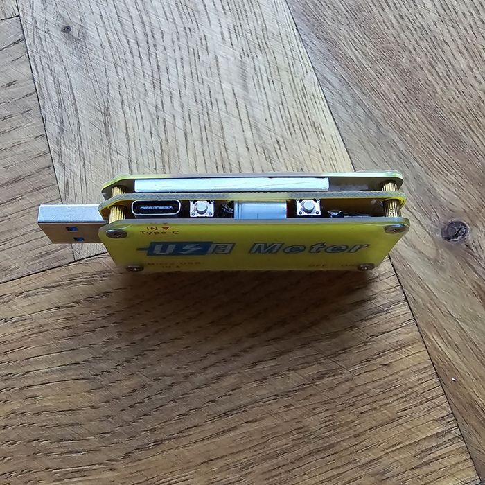 UM34C miernik napięcia i prądu usb usbc