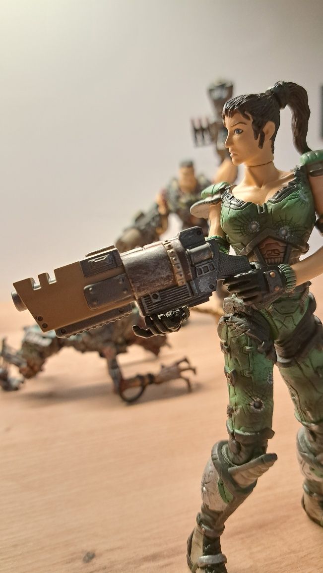 Quake II figurka ReSaurus Marine Athena z 1998 r.