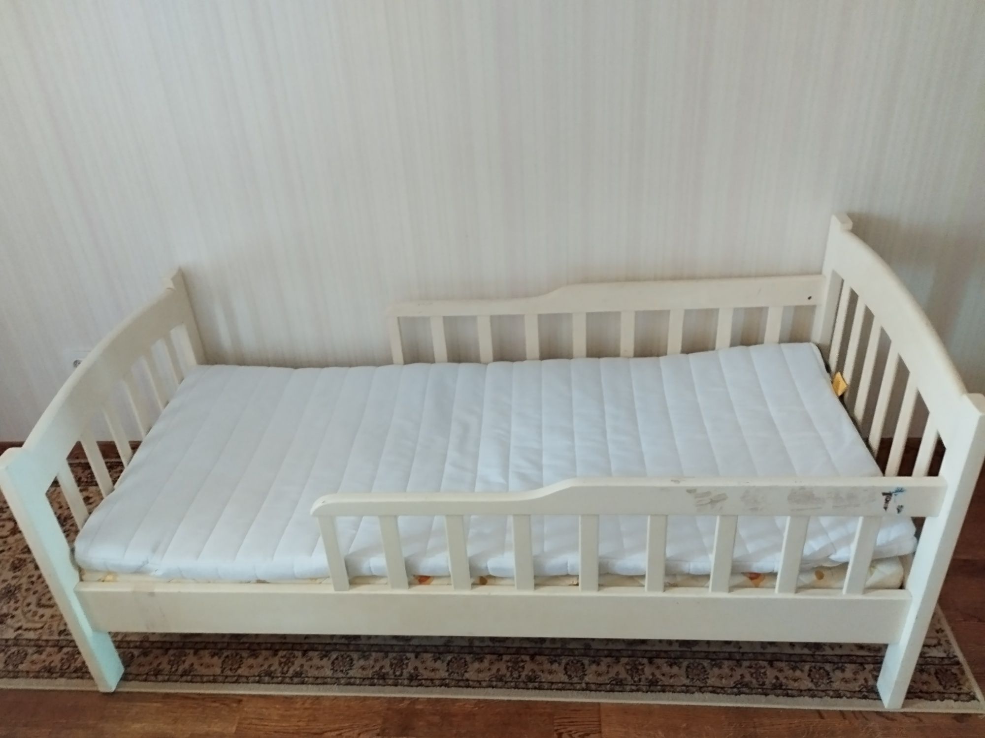 Кровать підліткова 80*160 з масиву вільхи