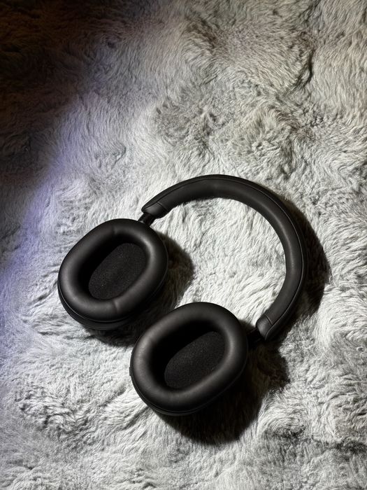 Флагманські Навушники Sony WH1000-XM5