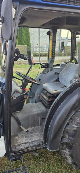 New holland sadowniczy