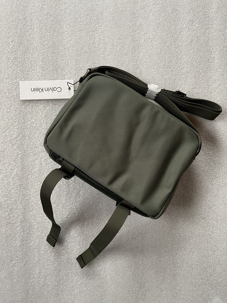 Новая сумка calvin klein (ck utility camera bag unisex) с америки