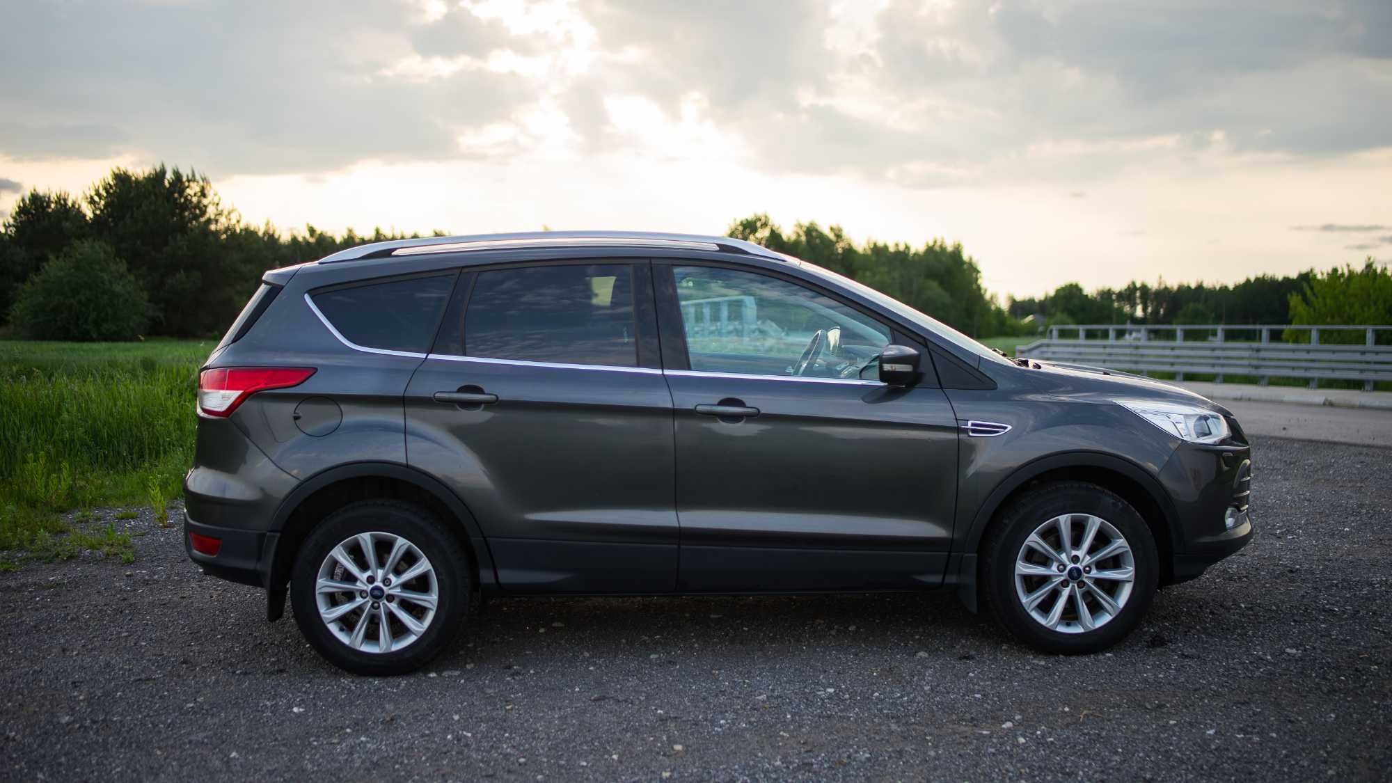 Ford Kuga Super Stan!!