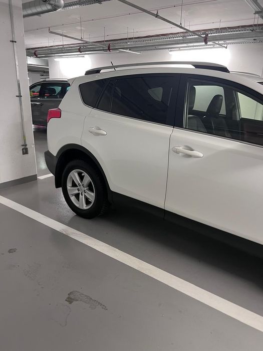 Продам автівку TOYOTA RAV 4