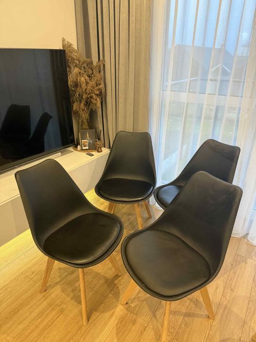 Krzesla skandynawskie czarne 4 szt