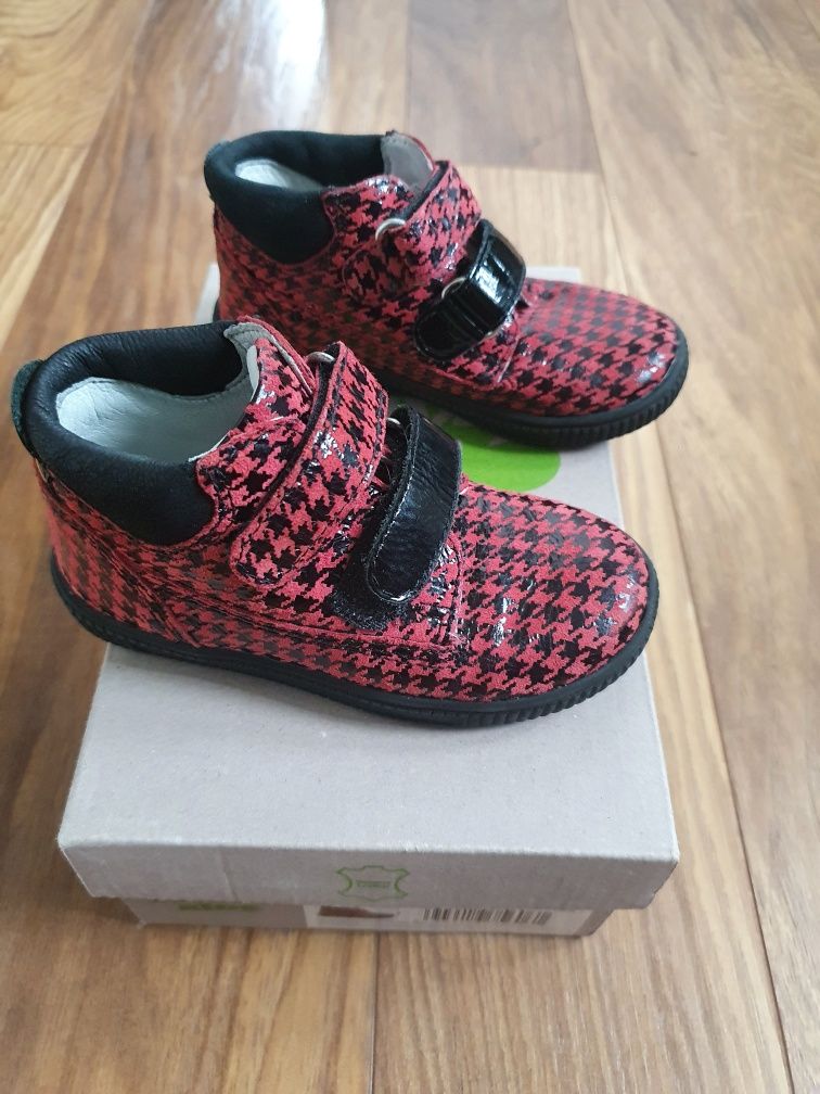 Trzewiki, buty Lasocki r22 nowe