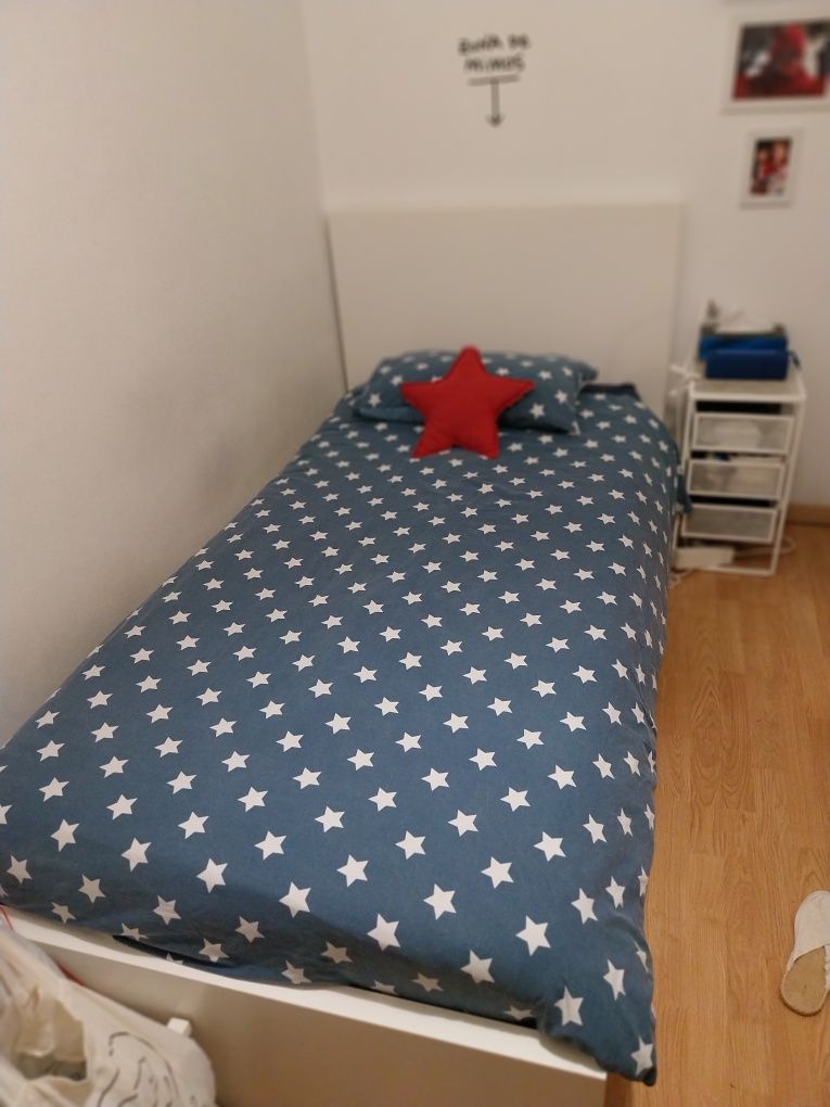 Cama de solteiro MALM IKEA