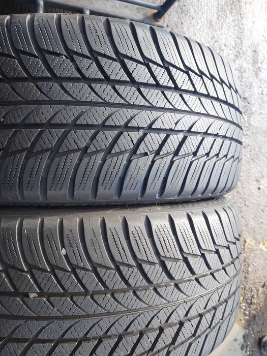 Opony zimowe 225.40.18 Bridgestone Rsc 7-8mm Montaż