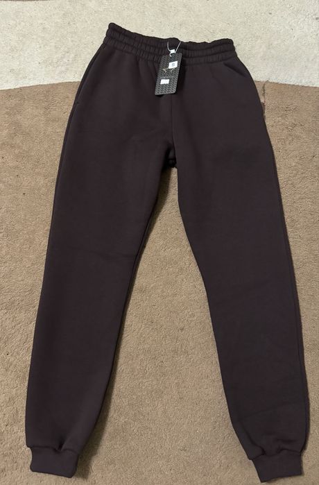 Спортивні штани жіночі