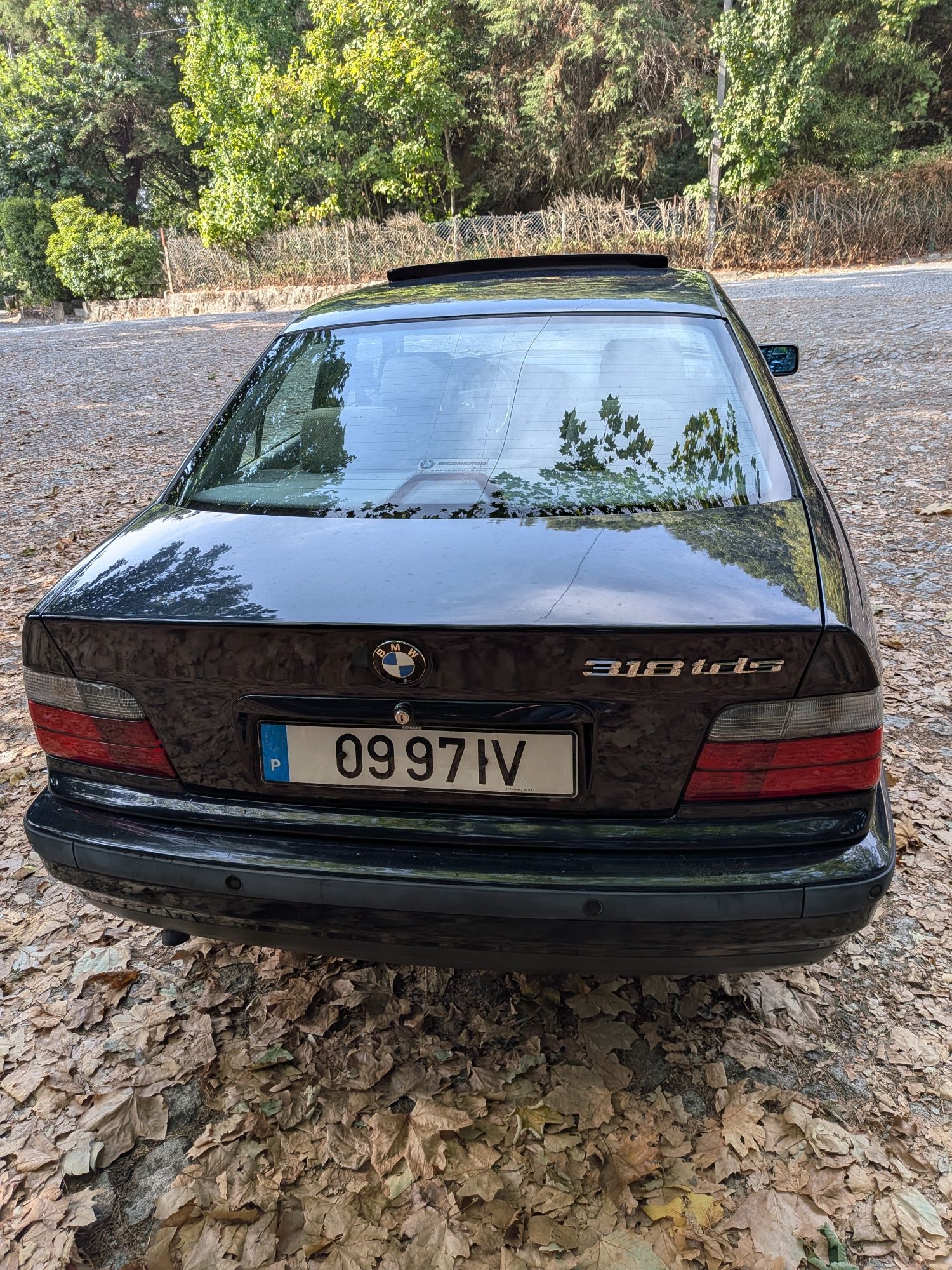 BMW 318 TDS  poucos km