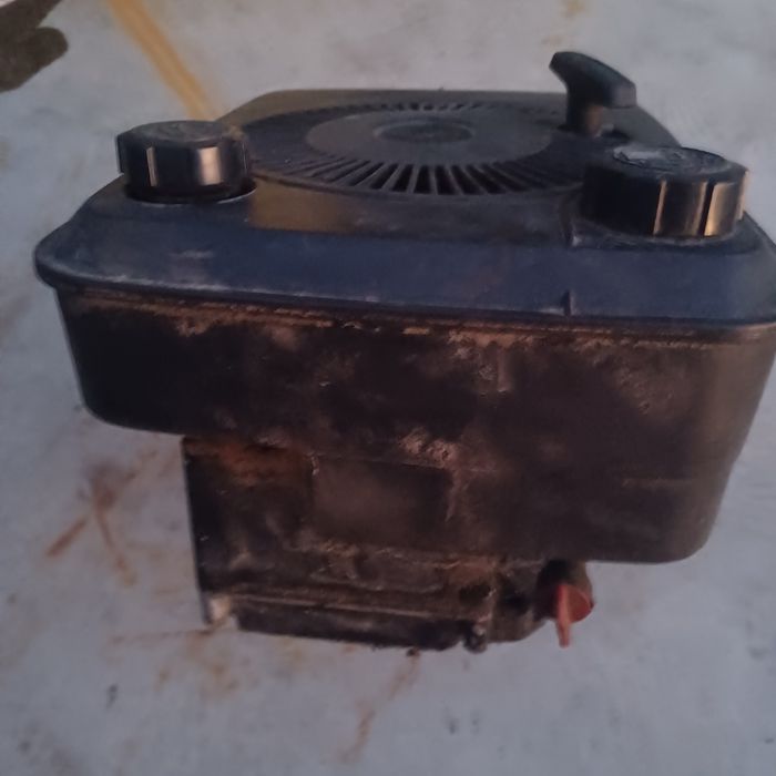 Silnik dolnozaworowy