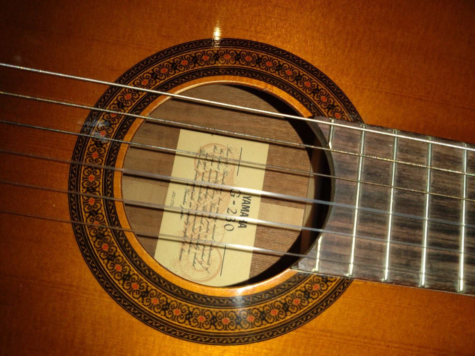 Gitara Yamaha G230