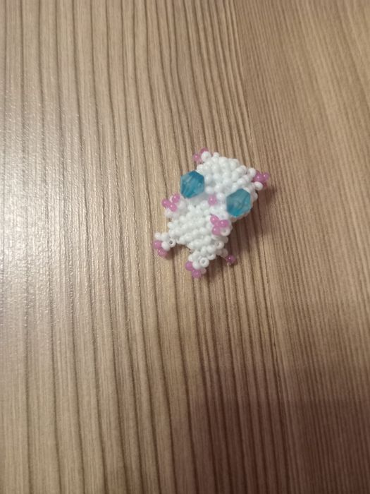 Брелки фигурки из бисера