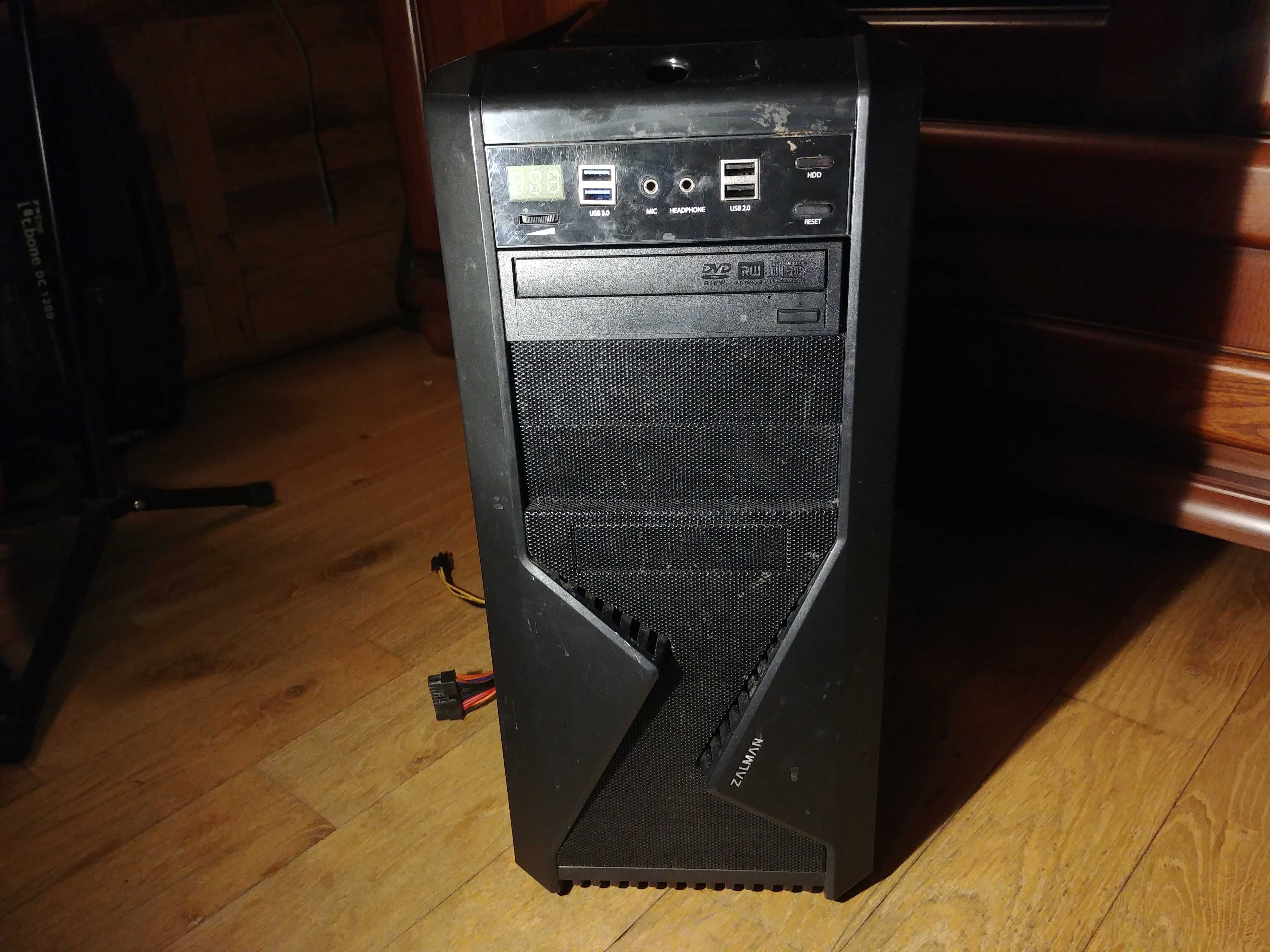 Komputer Gigabyte GA-B85M ds3h + I5 4460 + 12GB RAM + Zasilacz + Dysk