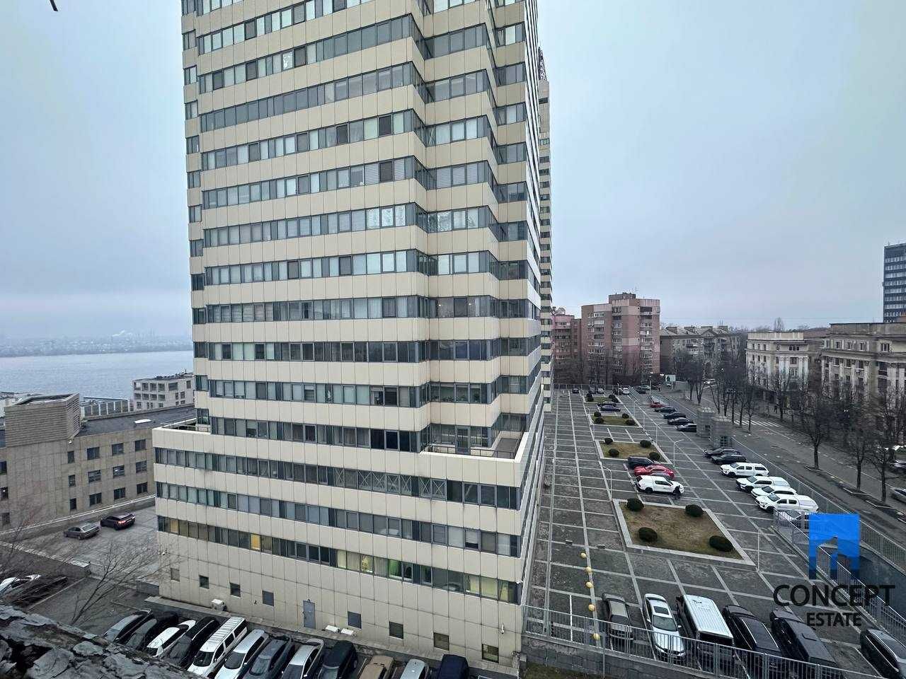 Продам просторную видовую 3к Вернадского Дзержинского парк Шевченко