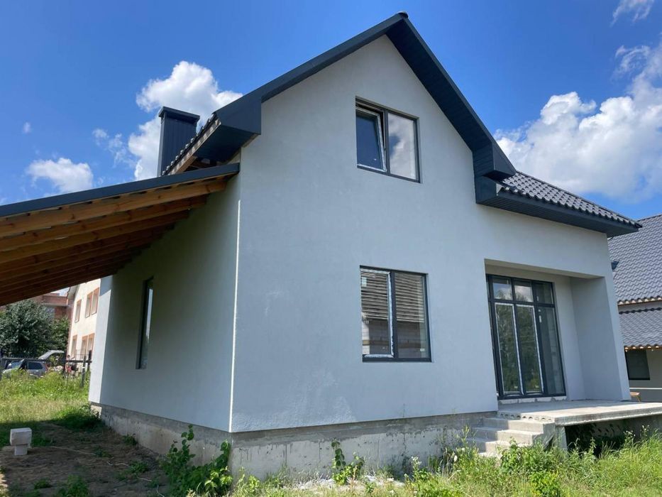 Продам будинок з міськими комунікаціями, Озерна, біля Озера