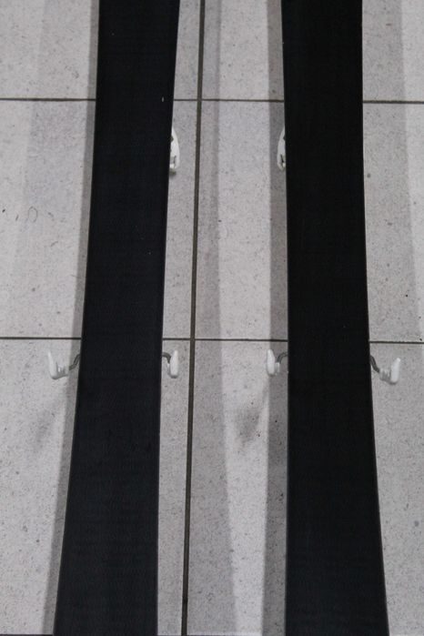 Narty SALOMON LONI 144 cm + wiązania SALOMON