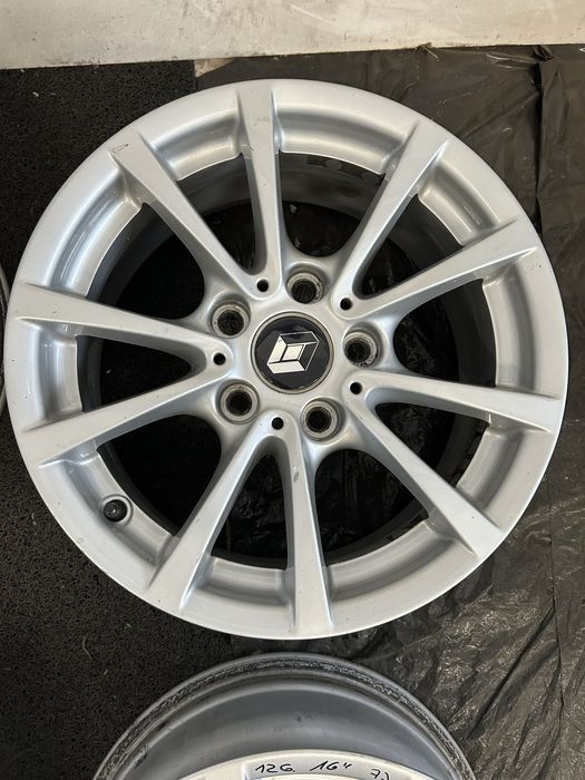 126 Felgi Aluminiowe RENAUT TRAFIC R 16 7J ET 31 Bardzo Ładne
