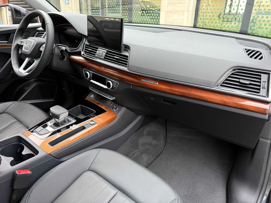 Audi Q5 2024   45 TFSI MHEV S-tronic