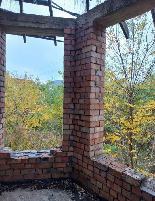 Продам недостроенный дом в Подгородном!!!